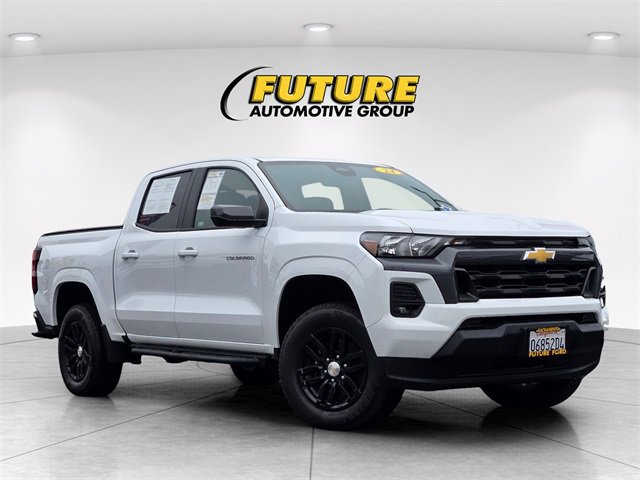 Used 2024 Chevrolet Colorado LT w/ LT Convenience Package image 1