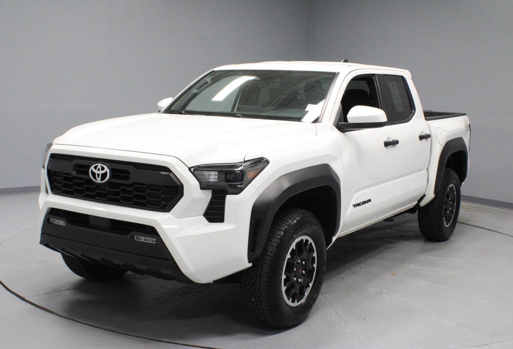 Used 2025 Toyota Tacoma TRD Off-Road AWD/4WD image 6
