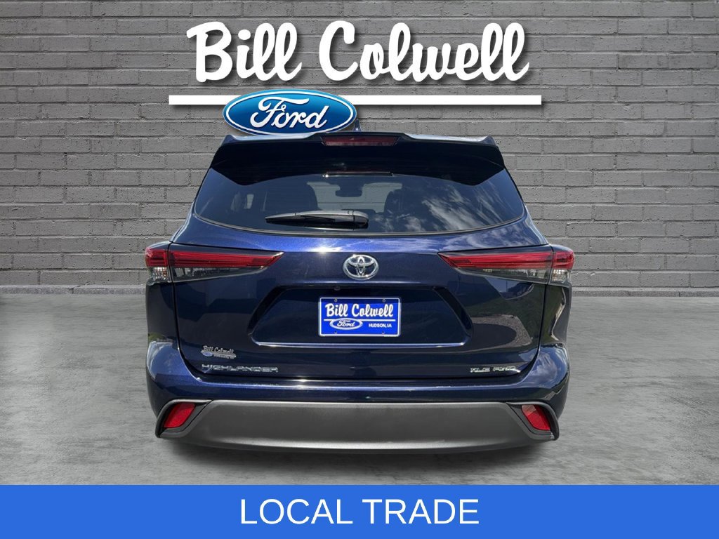 Used 2021 Toyota Highlander XLE AWD/4WD image 6