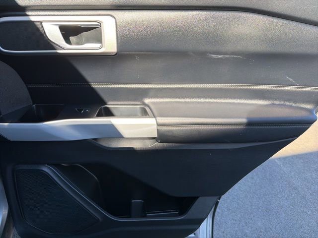 Certified 2022 Ford Explorer XLT w/ Equipment Group 202A image 38