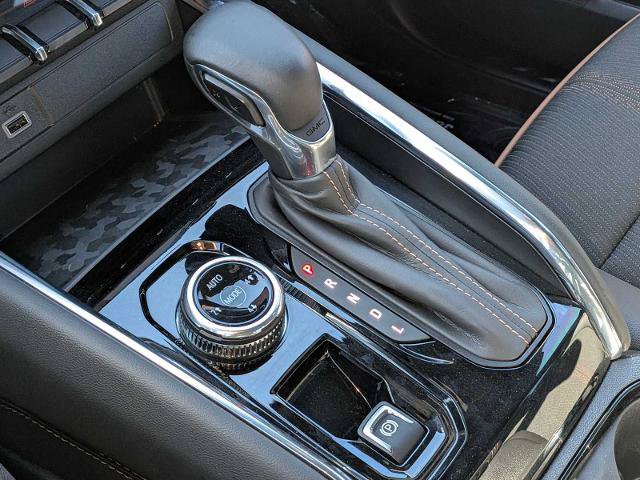 Used 2025 GMC Canyon AT4 AWD/4WD image 25