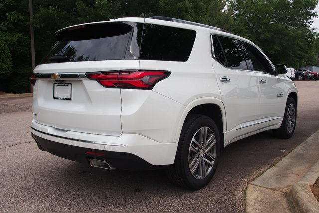 Used 2023 Chevrolet Traverse High Country FWD image 7