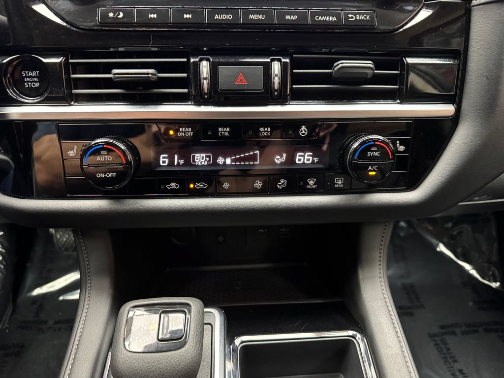 Used 2025 Nissan Pathfinder SL AWD/4WD image 20