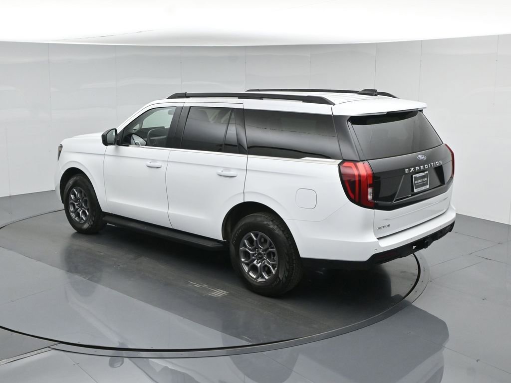 Certified 2025 Ford Expedition Active AWD/4WD image 47