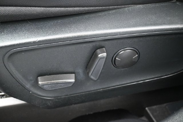 Certified 2022 Ford Escape SEL FWD image 13