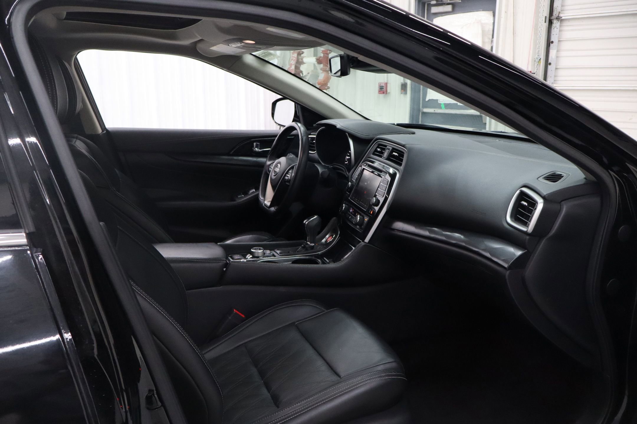 Used 2023 Nissan Maxima Platinum w/ Sport Mat Group image 29