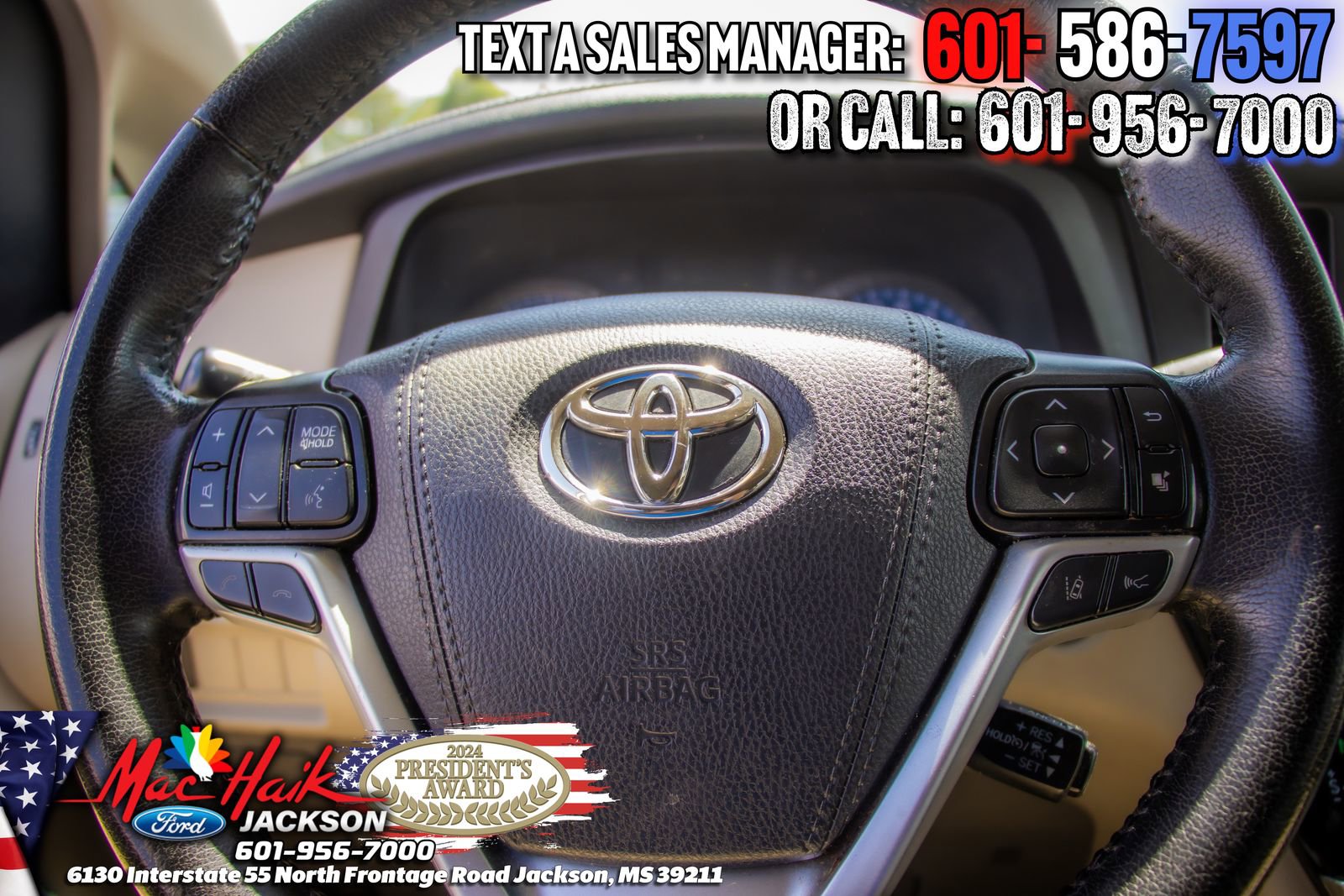 Used 2019 Toyota Sienna XLE w/ XLE Navigation Package FWD image 12
