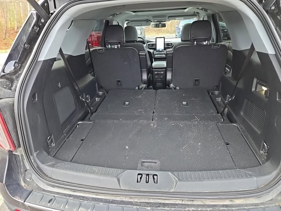 Certified 2022 Ford Explorer Limited w/ Limited Technology Package image 9