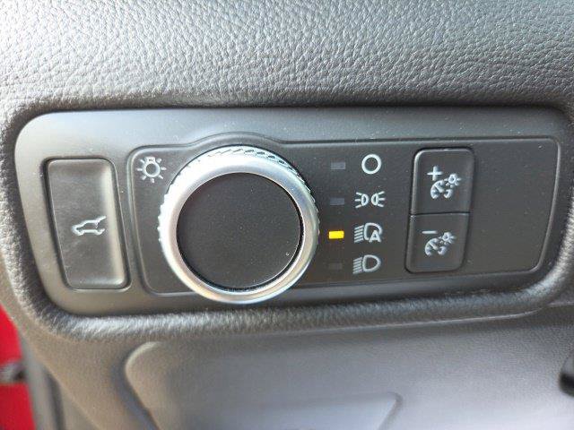Certified 2022 Ford Explorer XLT RWD image 36