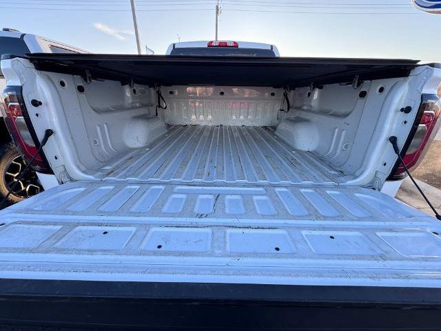 Used 2018 GMC Sierra 1500 SLT w/ Suspension Package, Off-Road image 27