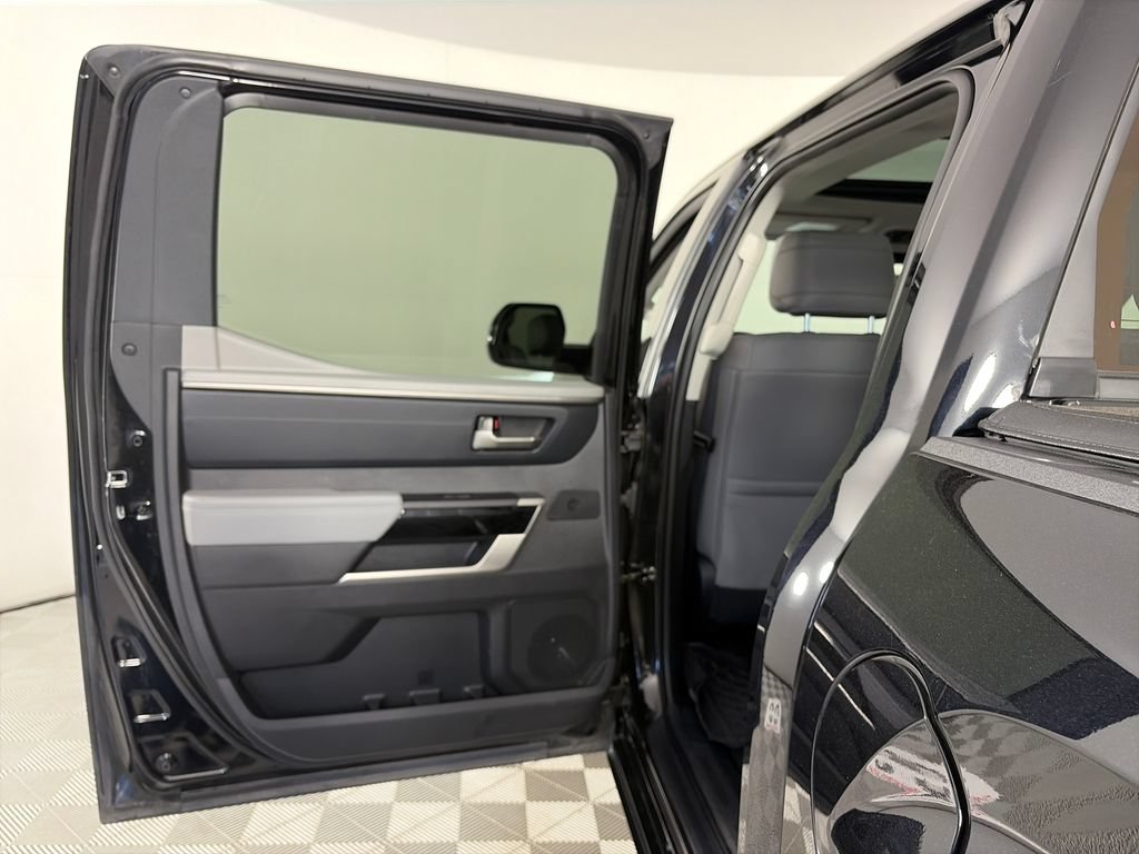 Used 2024 Toyota Tundra Limited AWD/4WD image 12