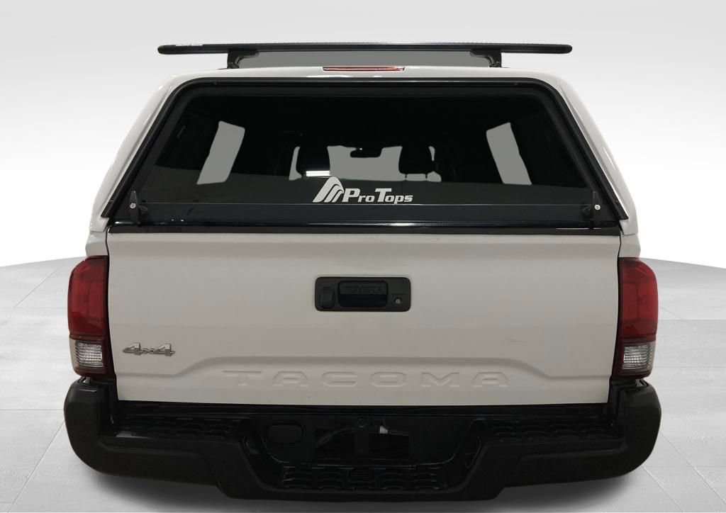 Used 2022 Toyota Tacoma SR image 3