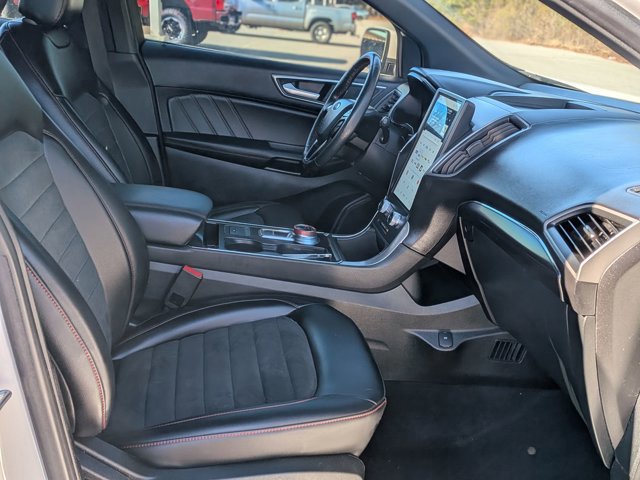 Certified 2022 Ford Edge ST-Line image 38