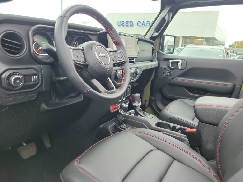 Used 2026 Jeep Wrangler Unlimited Rubicon 392 w/ Quick Order Package 27X Moab AWD/4WD image 21