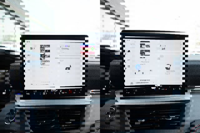 Certified 2025 Ford Explorer ST-Line w/ Premium Package image 20