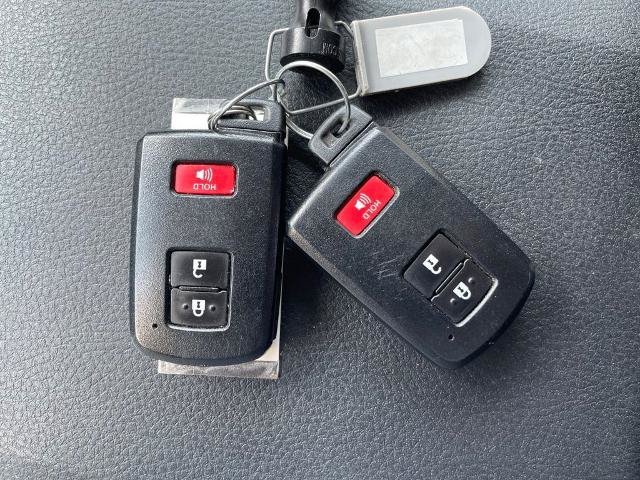 Used 2023 Toyota Tacoma SR5 AWD/4WD image 19