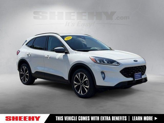 Certified 2021 Ford Escape SEL w/ SEL Stealth AWD Package image 9