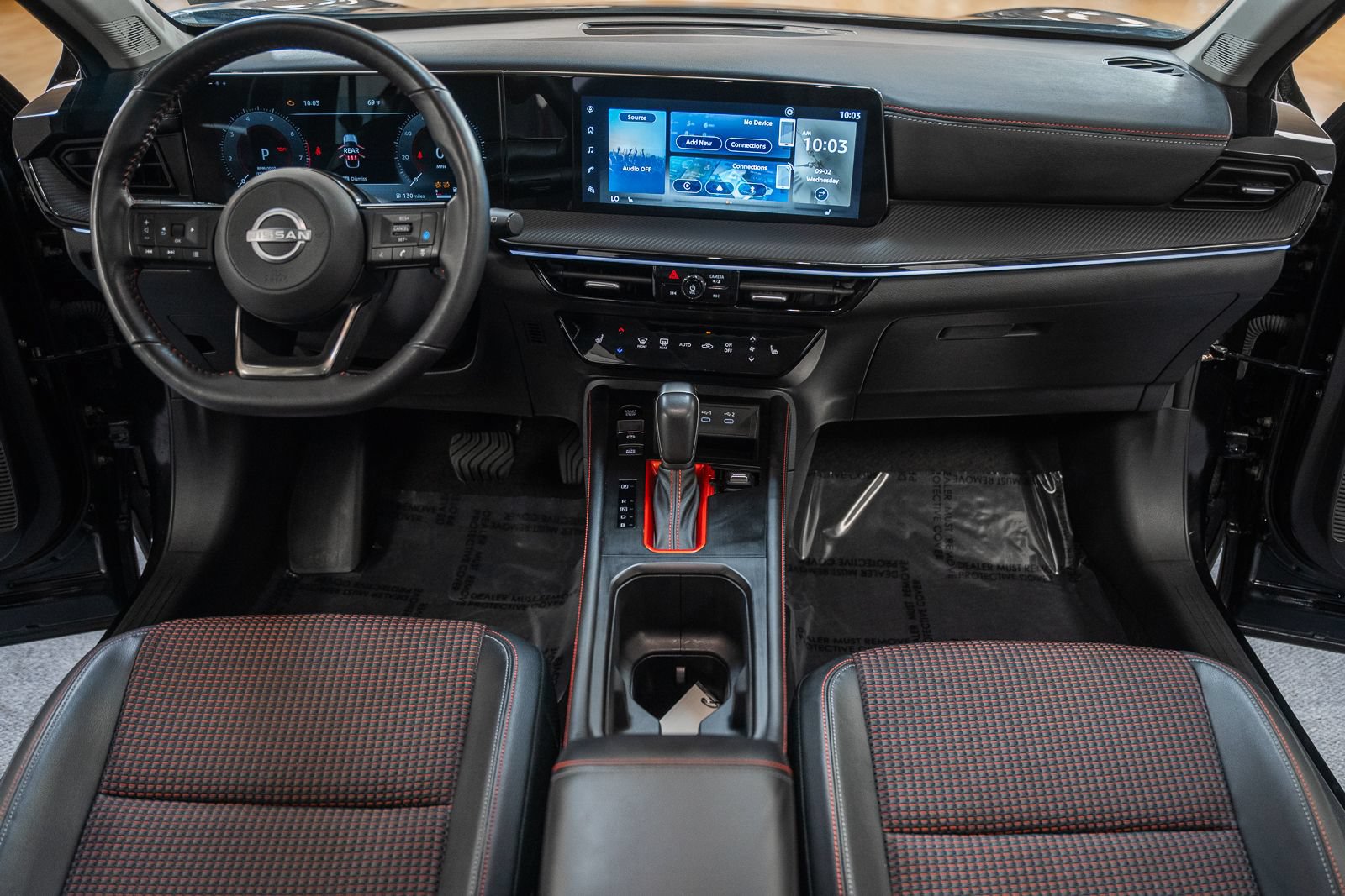 Used 2025 Nissan Kicks SR w/ SR Premium Package AWD/4WD image 18