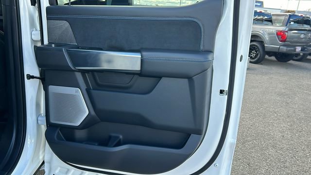 Certified 2025 Ford F450 Platinum w/ FX4 Off-Road Package image 12