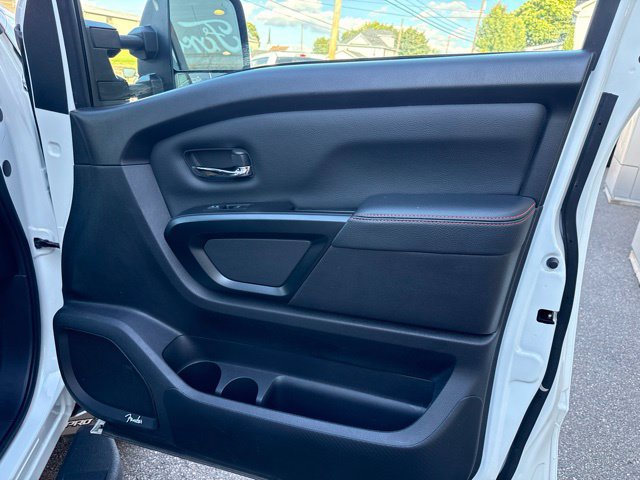Used 2024 Nissan Titan PRO-4X w/ Pro-4x Convenience Package AWD/4WD image 33