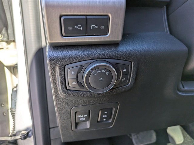 Certified 2018 Ford F150 Platinum w/ Equipment Group 701A Luxury image 17