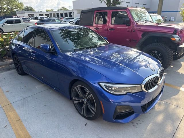 Used 2021 BMW 330i Sedan w/ M Sport Package RWD image 3