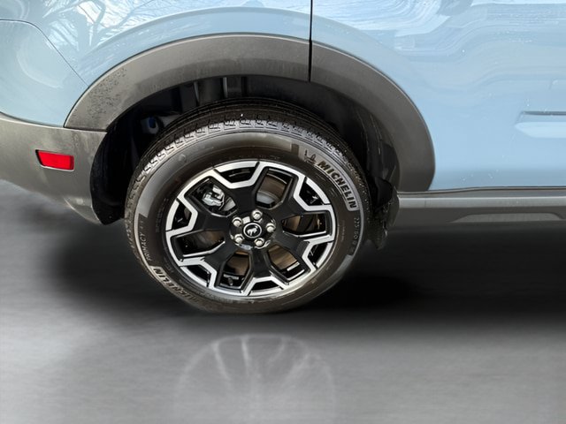 Certified 2025 Ford Bronco Sport Outer Banks w/ Outer Banks Tech Package+ AWD/4WD image 30
