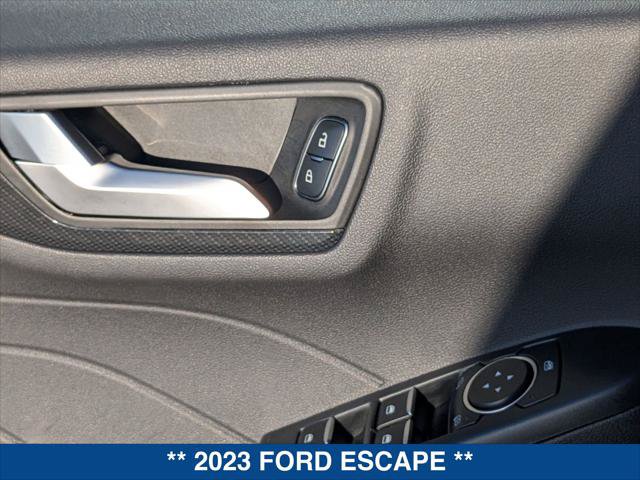 Certified 2023 Ford Escape ST-Line w/ Equipment Group 301A FWD image 11