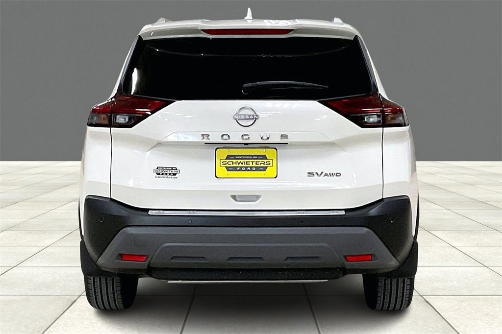 Used 2023 Nissan Rogue SV w/ SV Premium B Package image 3