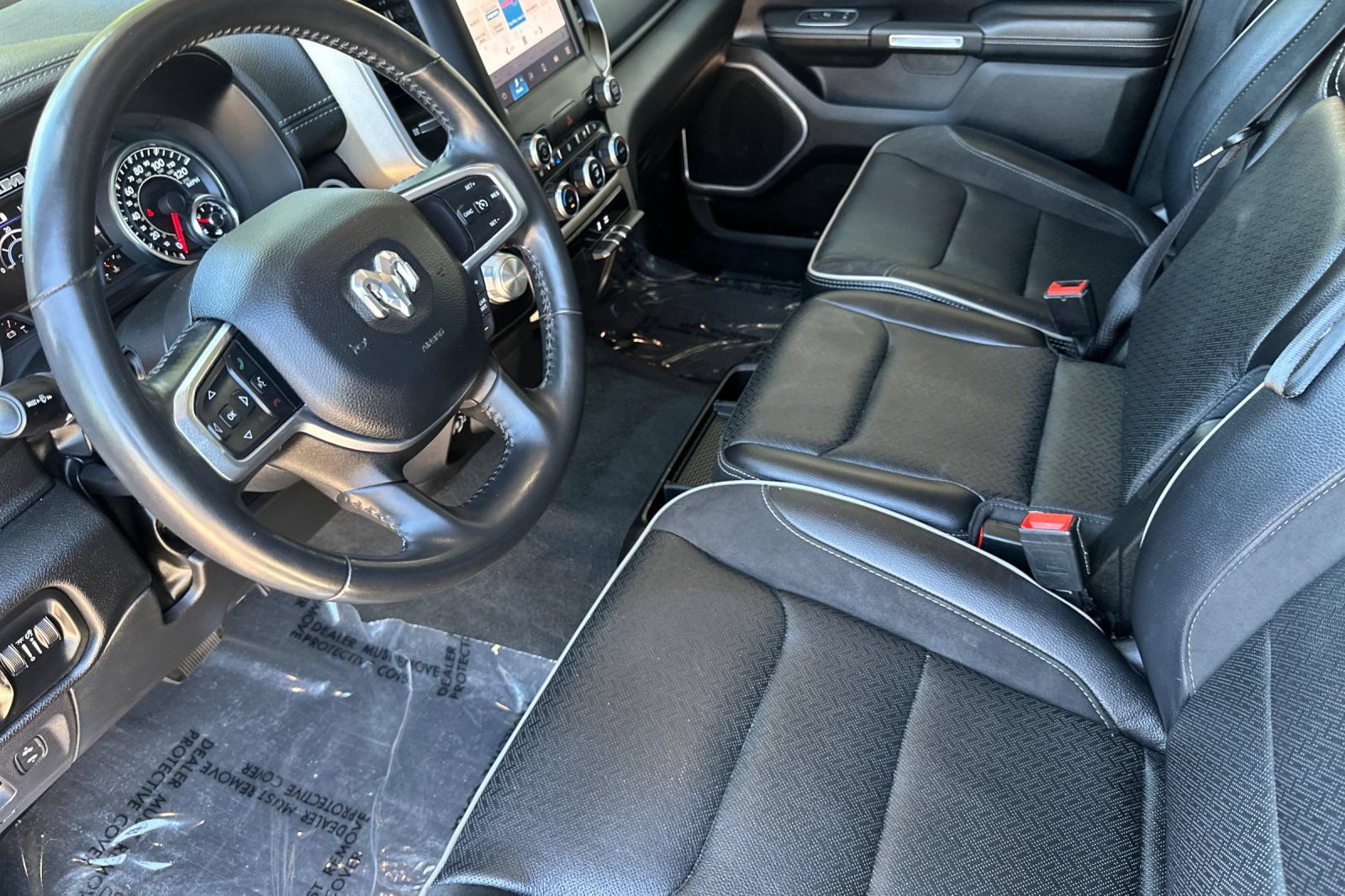 Used 2022 RAM 1500 Laramie AWD/4WD image 9