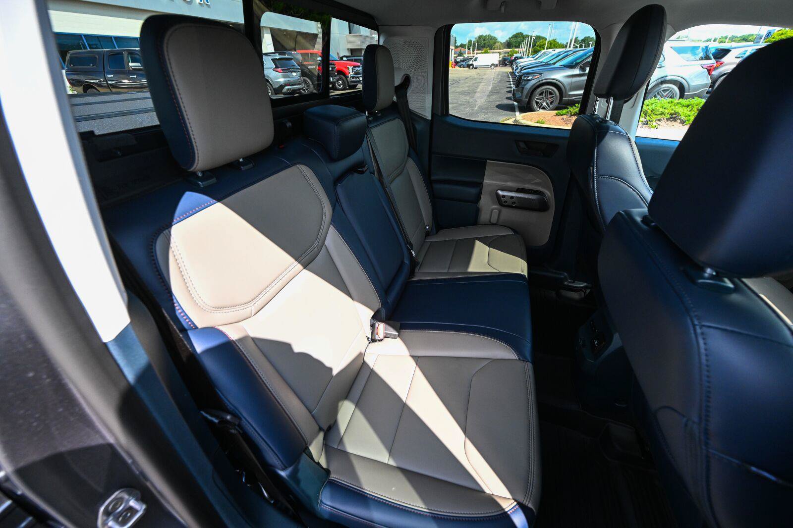 Certified 2026 Ford Maverick Lariat w/ 4K Tow Package AWD/4WD image 28