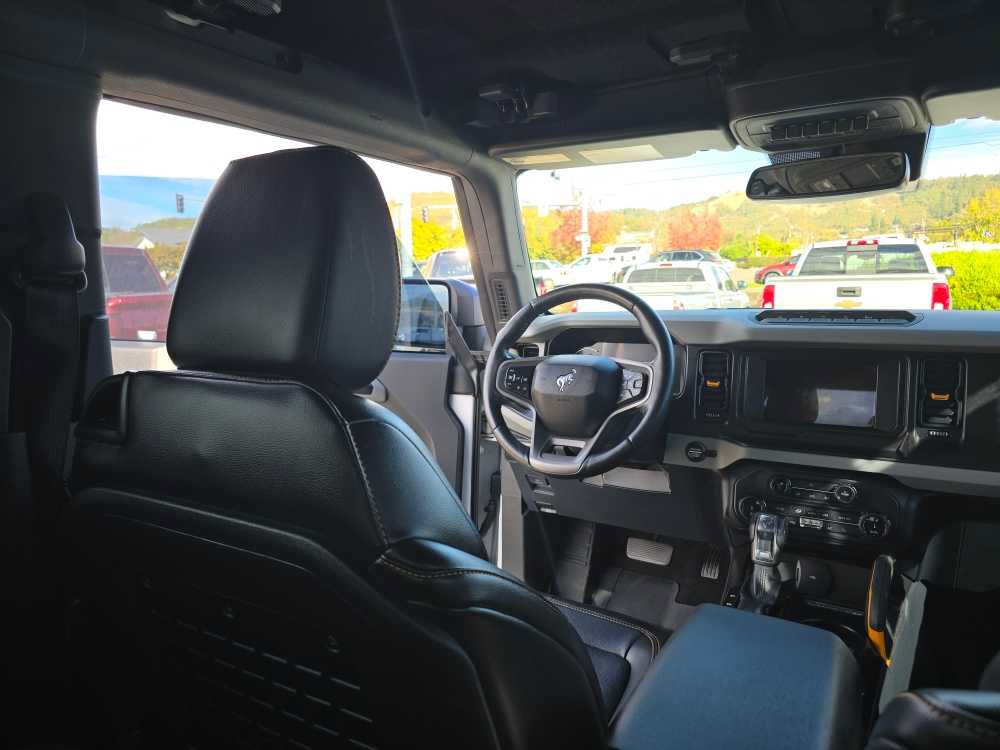 Certified 2022 Ford Bronco Badlands w/ Sasquatch Package AWD/4WD image 11