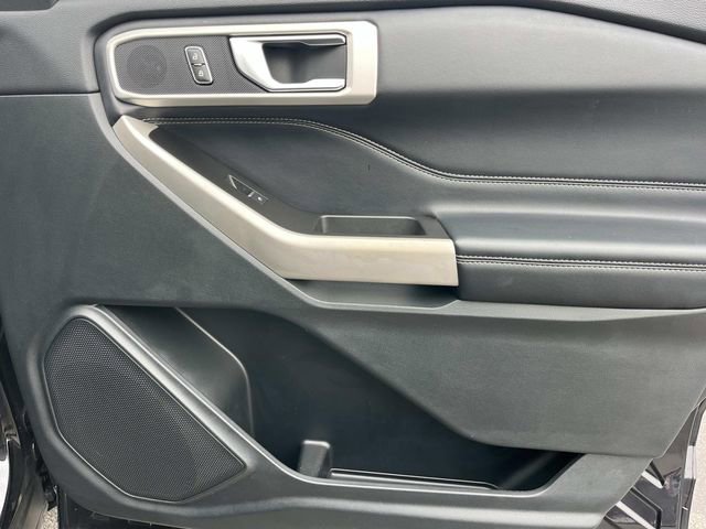 Certified 2022 Ford Explorer XLT w/ Equipment Group 202A image 24