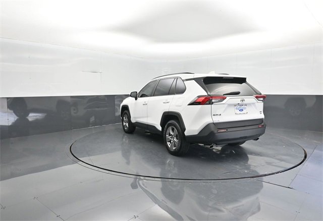 Used 2022 Toyota RAV4 XLE image 5