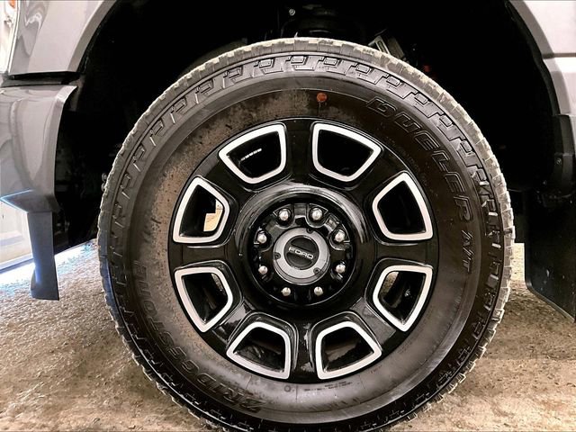 Certified 2025 Ford F350 Platinum AWD/4WD image 8