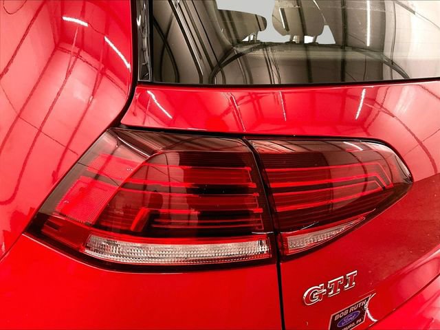 Used 2019 Volkswagen GTI SE FWD image 28