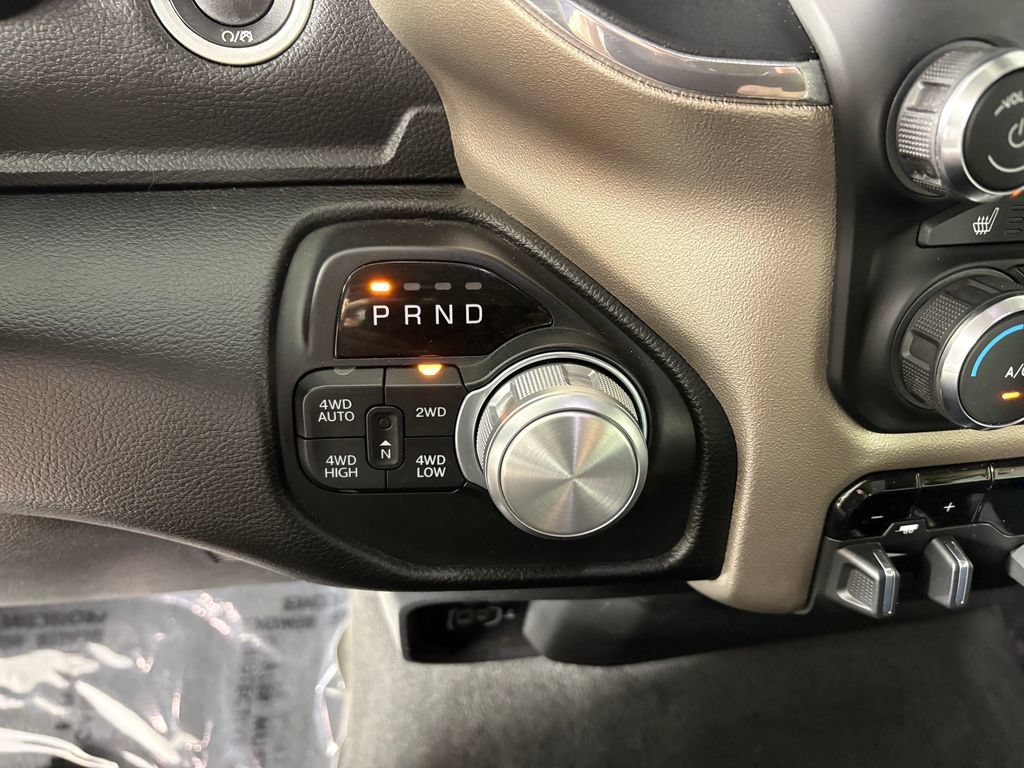 Used 2019 RAM 1500 Laramie AWD/4WD image 21