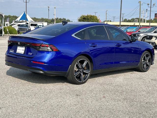 Used 2023 Honda Accord Sport image 4