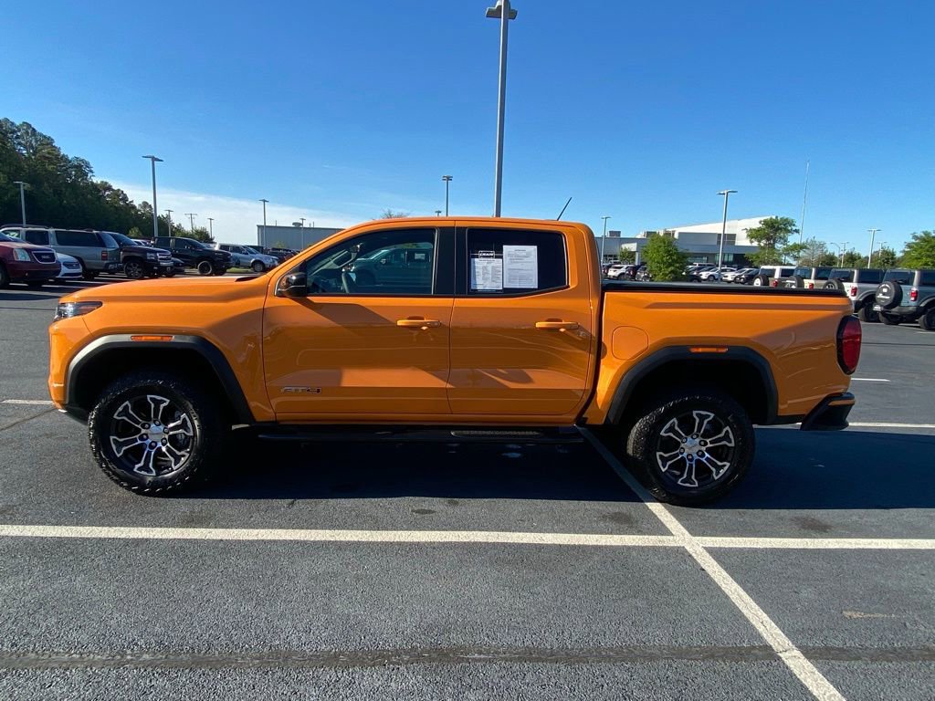 Used 2025 GMC Canyon AT4 w/ AT4 Premium Package image 2