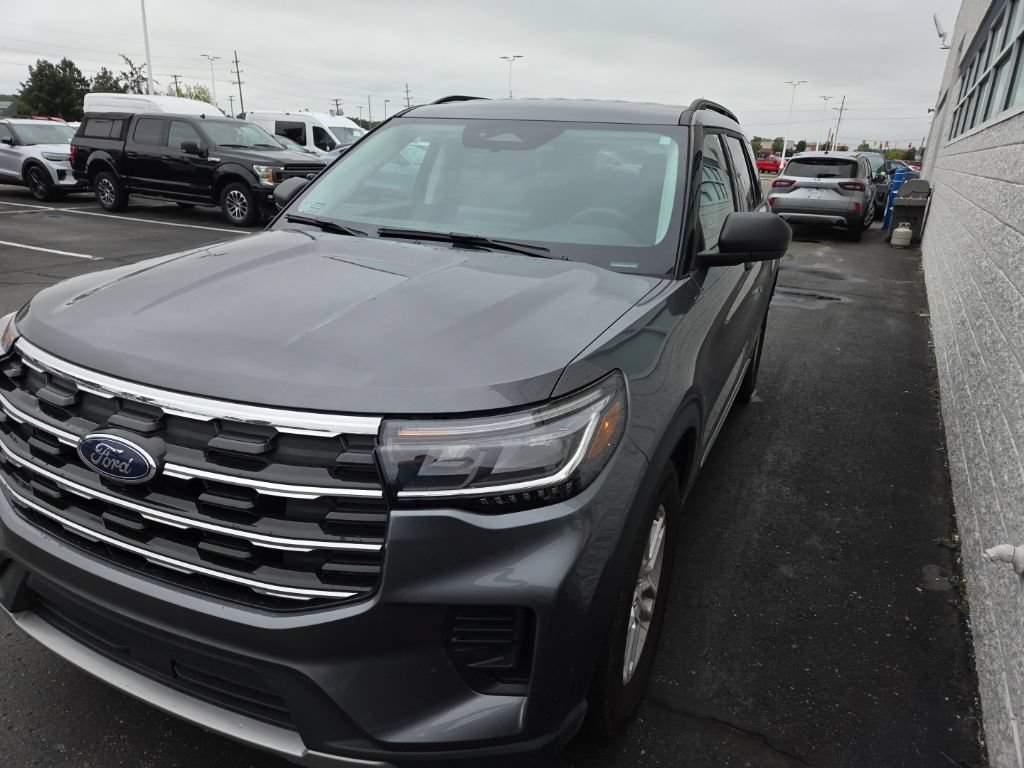 Certified 2025 Ford Explorer Active