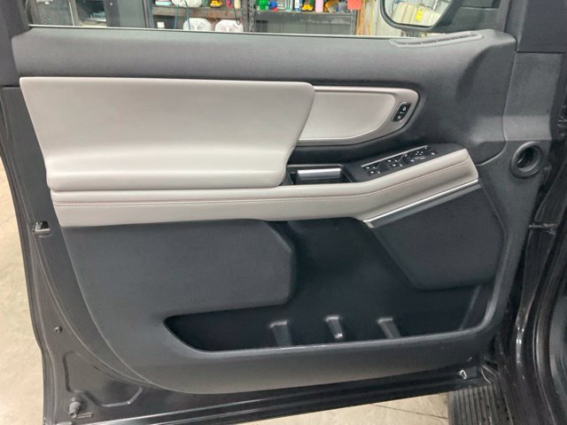 Certified 2025 Ford Expedition Max Active AWD/4WD image 5