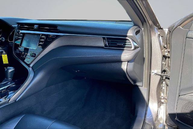 Used 2019 Toyota Camry SE FWD image 17