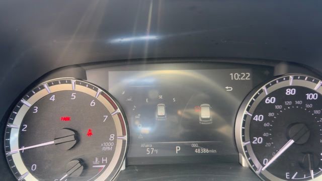 Used 2024 Toyota Highlander LE FWD image 15