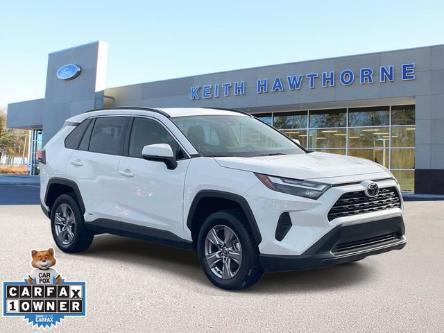 Used 2025 Toyota RAV4 XLE image 1
