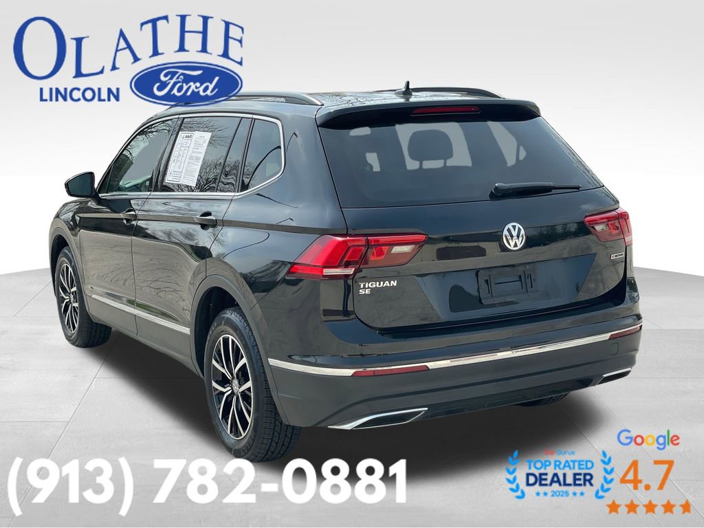 Used 2021 Volkswagen Tiguan SE w/ Panoramic Sunroof Package image 3