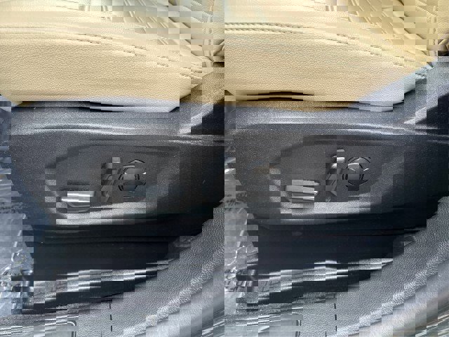 Certified 2024 Ford Edge SEL image 17