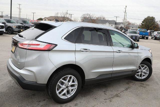 Certified 2024 Ford Edge SEL w/ Convenience Package image 4