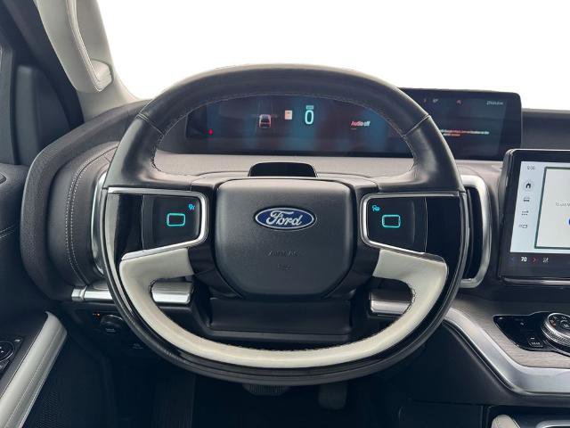 Certified 2025 Ford Expedition Platinum AWD/4WD image 12