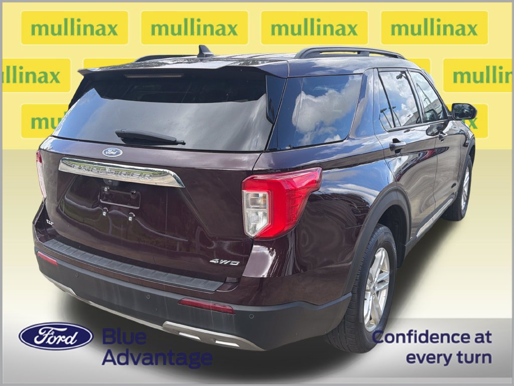 Certified 2023 Ford Explorer XLT w/ Equipment Group 202A AWD/4WD image 4