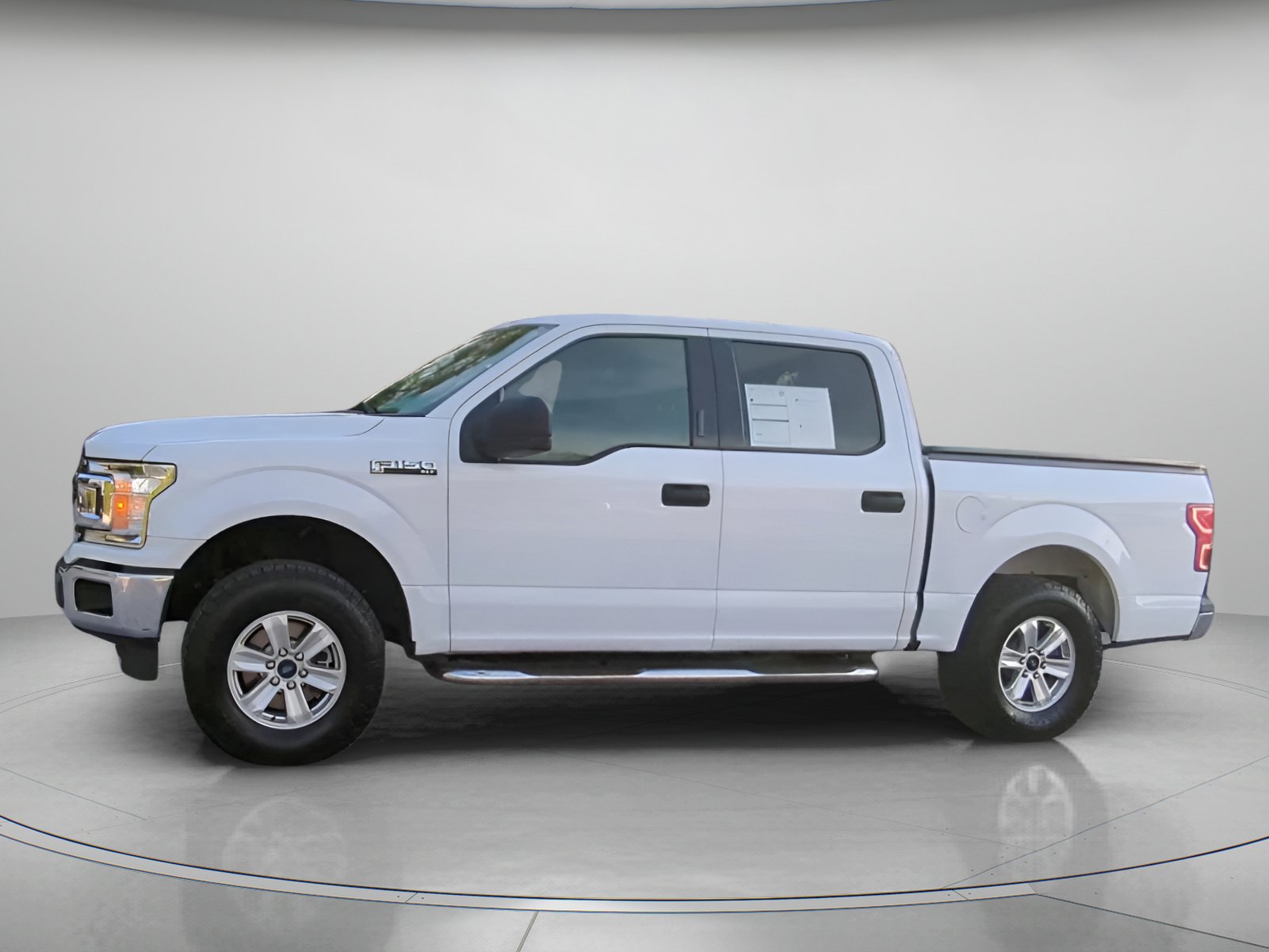 Certified 2018 Ford F150 XLT RWD image 15